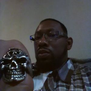 Meet your Posher, Lewis